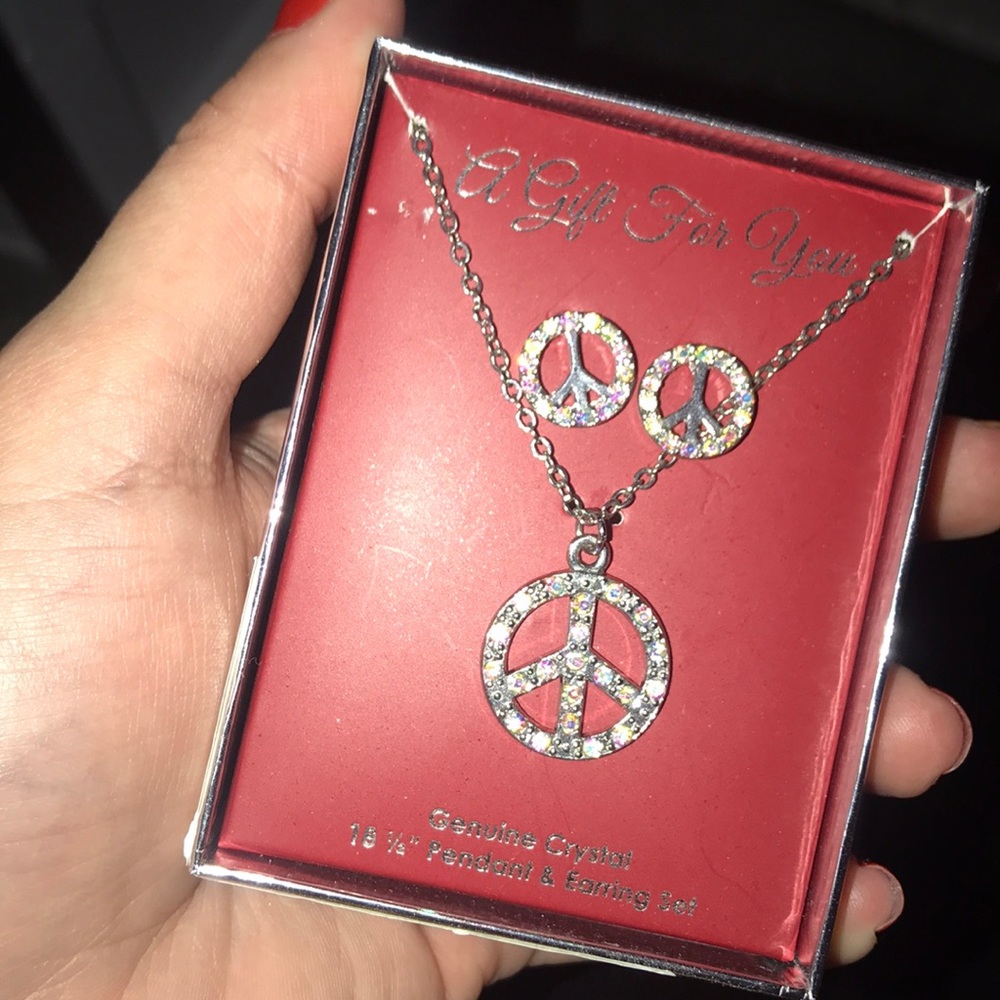☮️Iridescent Peace sign earrings and necklace☮️